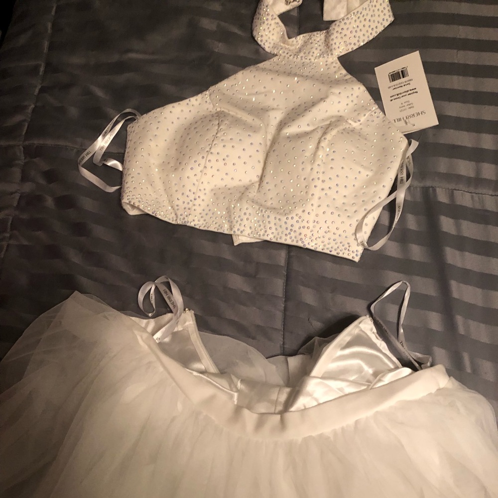 Two piece dress-off white